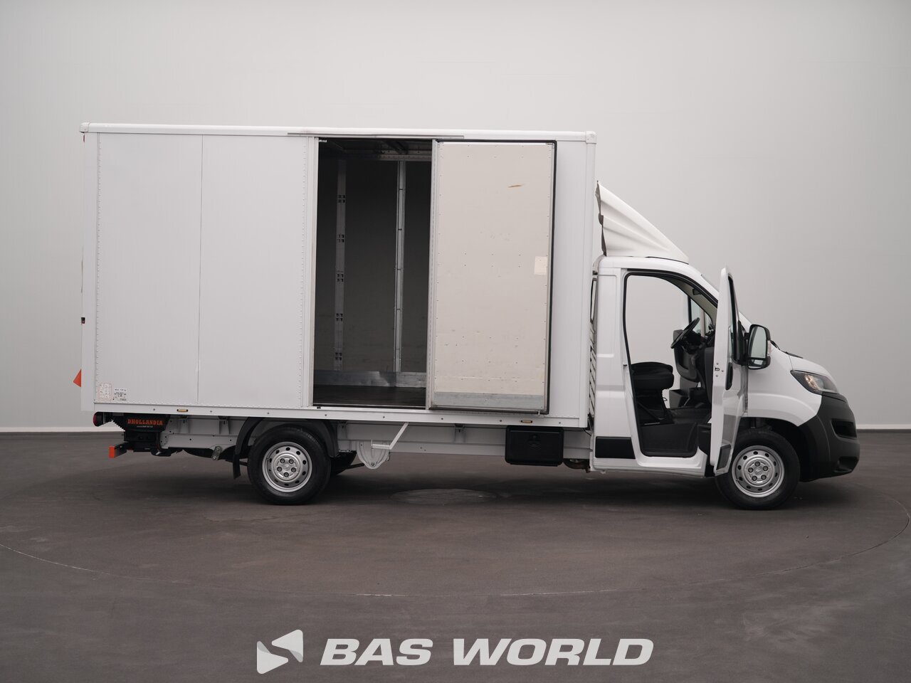 Other : Peugeot Boxer 140PK Stängda lastbilskarosser