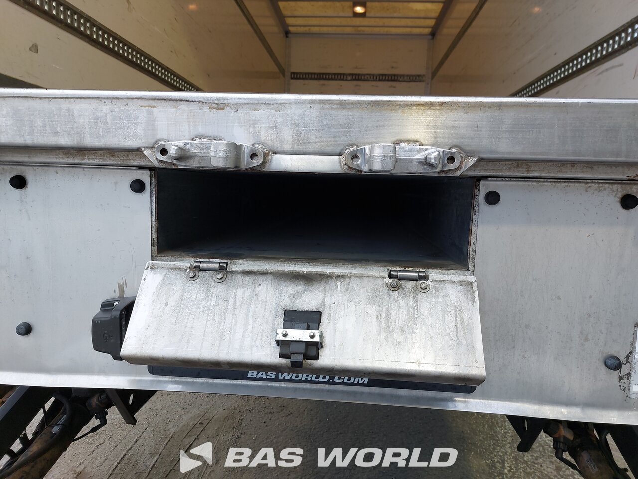 Other : MAN TGL 12.220 Box body truck