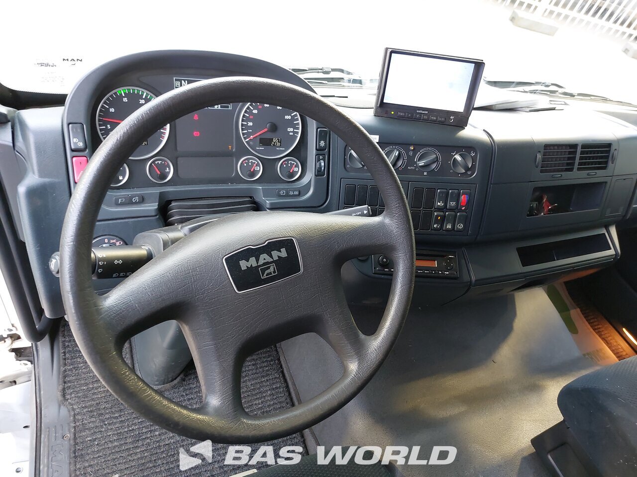 Other : MAN TGL 12.220 Box body truck