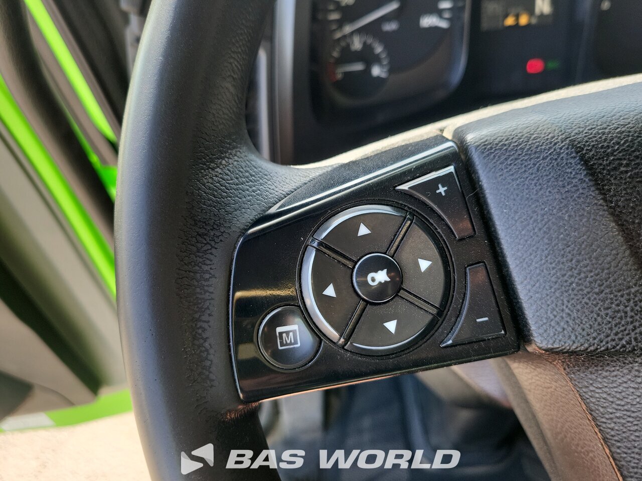 Other : Mercedes Antos 1827 Carrosseries fourgons
