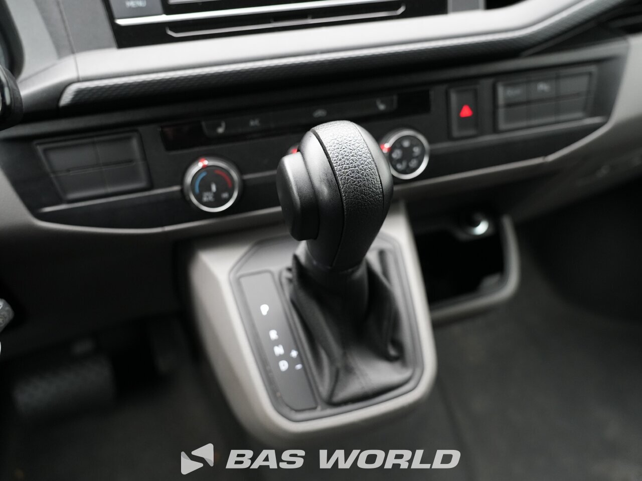 Other : Volkswagen Transporter 150PK Затворен ван