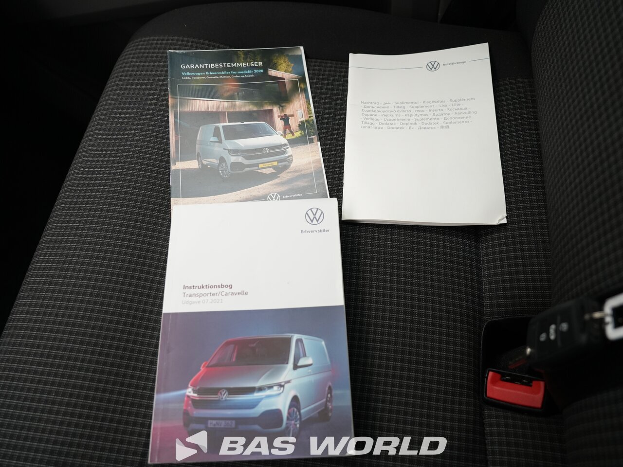 Other : Volkswagen Transporter 150PK Затворен ван