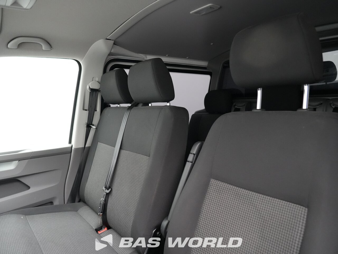 Other : Volkswagen Transporter 150PK Затворен ван