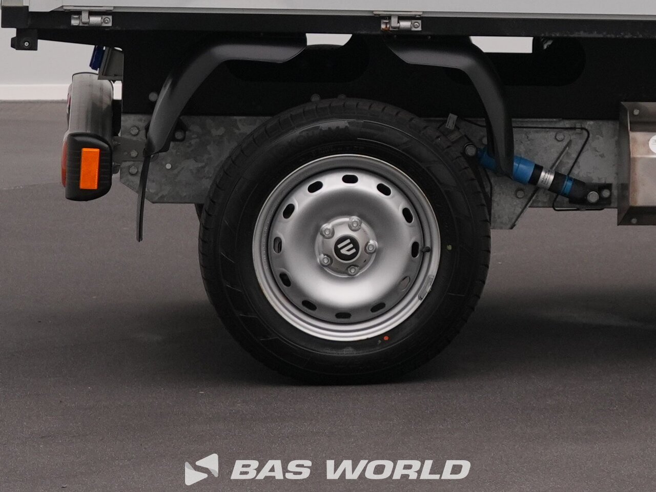 Other : EVUM Motors aCar Отворен