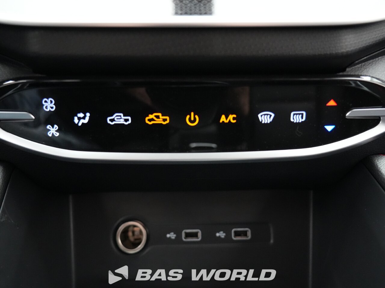 Other : Maxus T90 EV الميكروباصات شاحنات بيك-اب