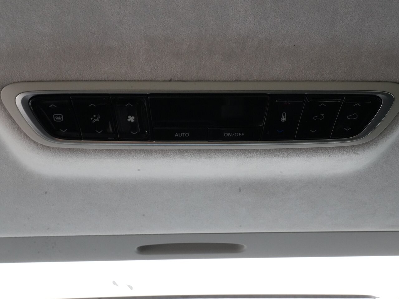 Other : Maxus MIFA 9 Passenger Transport/Minibus