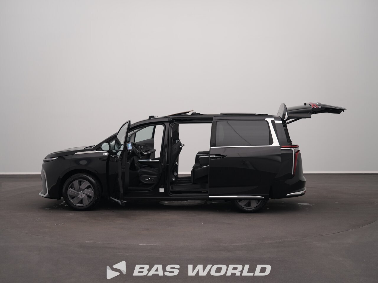Other : Maxus MIFA 9 Passenger Transport/Minibus