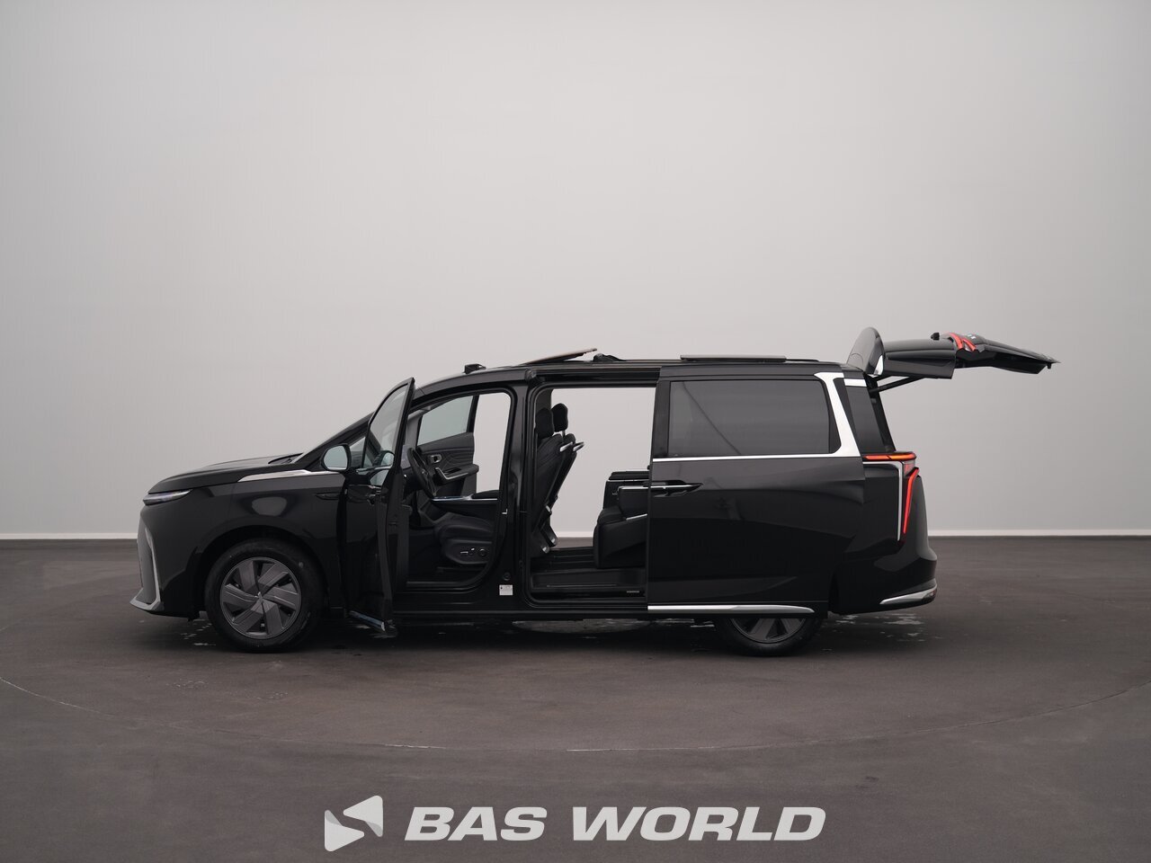 Other : Maxus MIFA 9 Passenger Transport/Minibus