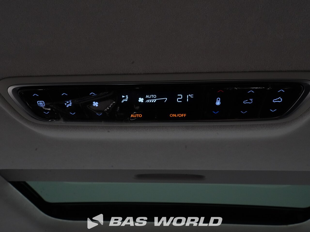 Other : Maxus MIFA 9 Passenger Transport/Minibus