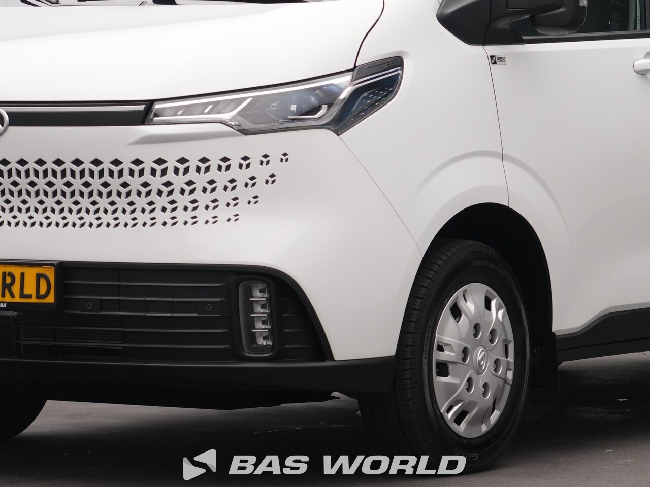 Other : Maxus eDeliver 7 Затворен ван