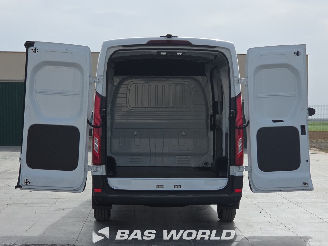 Other : Maxus eDeliver 9 Duba închisă