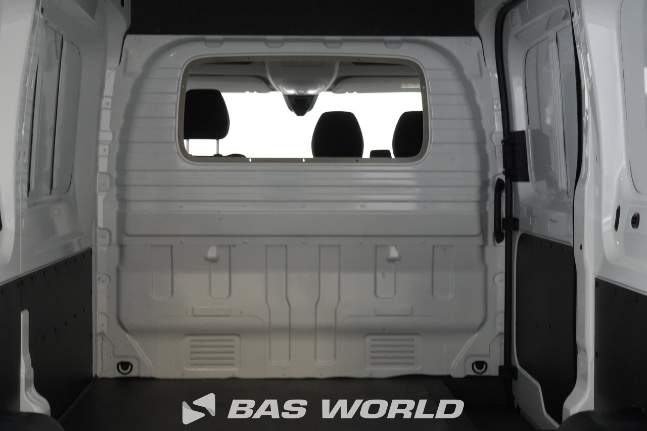 Other : Maxus eDeliver 9 Closed box van