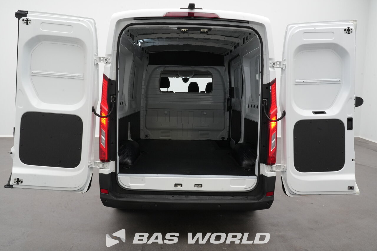Other : Maxus eDeliver 9 Closed box van