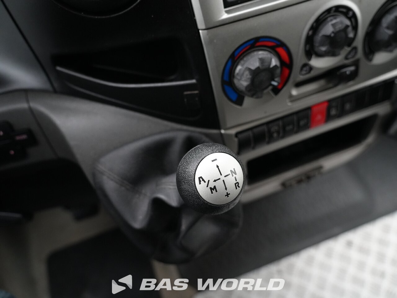 Other : Iveco Daily 35S11 Containere pentru