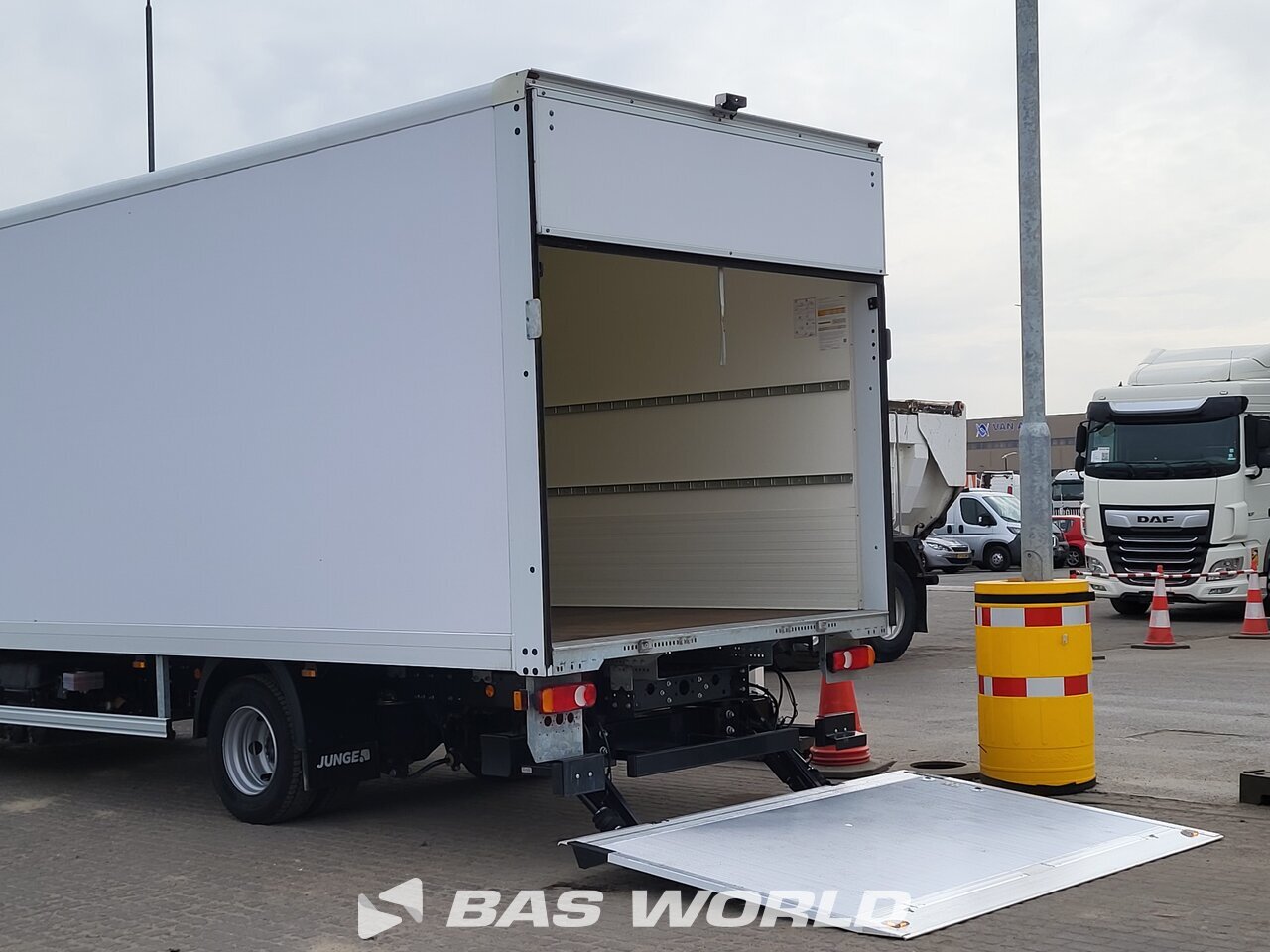 Other : Iveco Eurocargo 75E190 Carrosseries fourgons