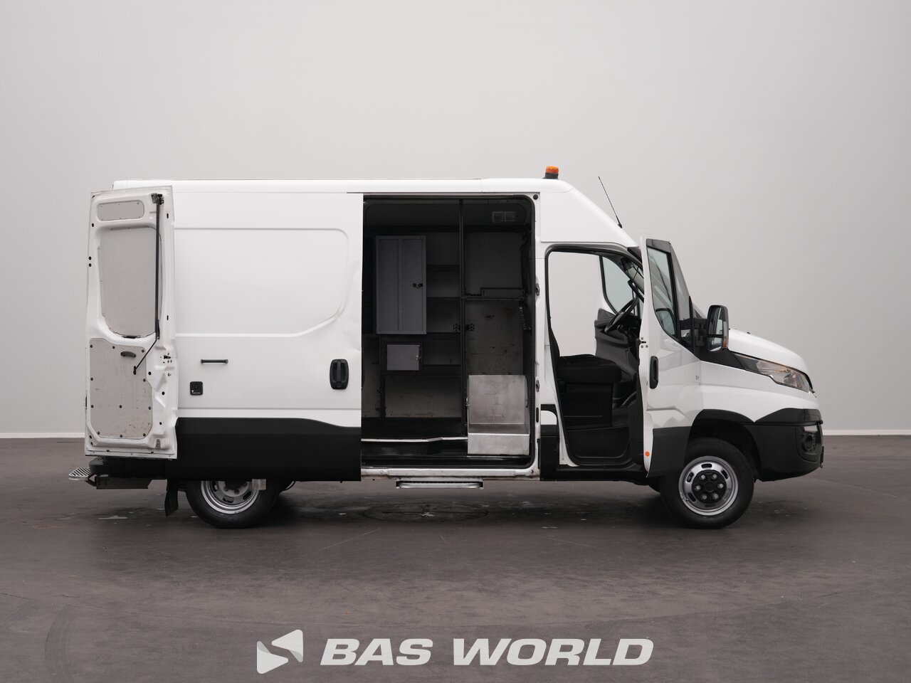 Other : Iveco Daily 35C14 Затворен ван