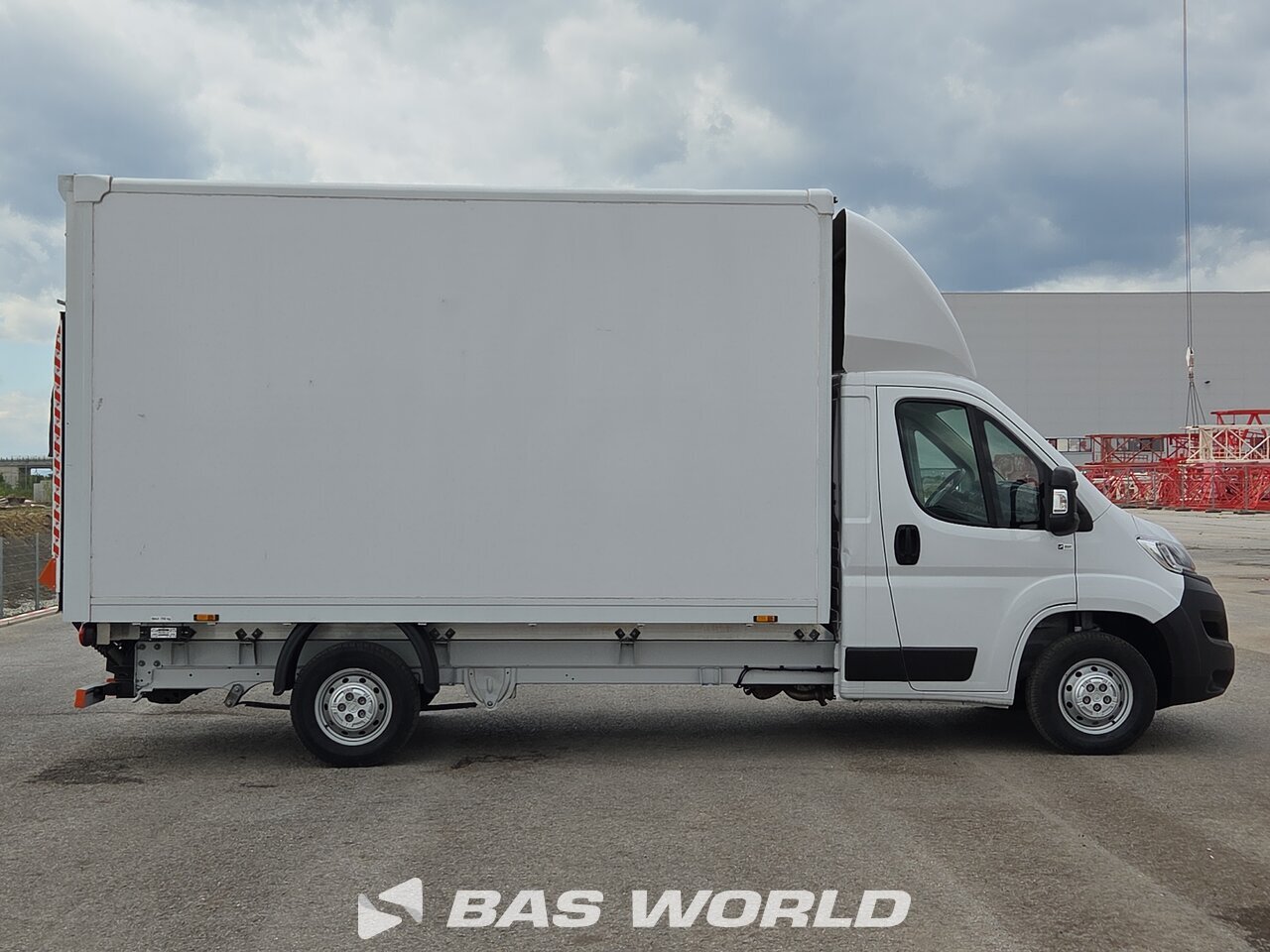 Other : Opel Movano 140PK Geschlossener Kasten
