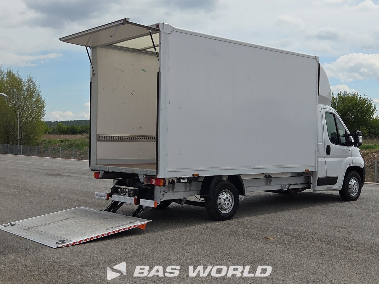 Other : Opel Movano 140PK Geschlossener Kasten