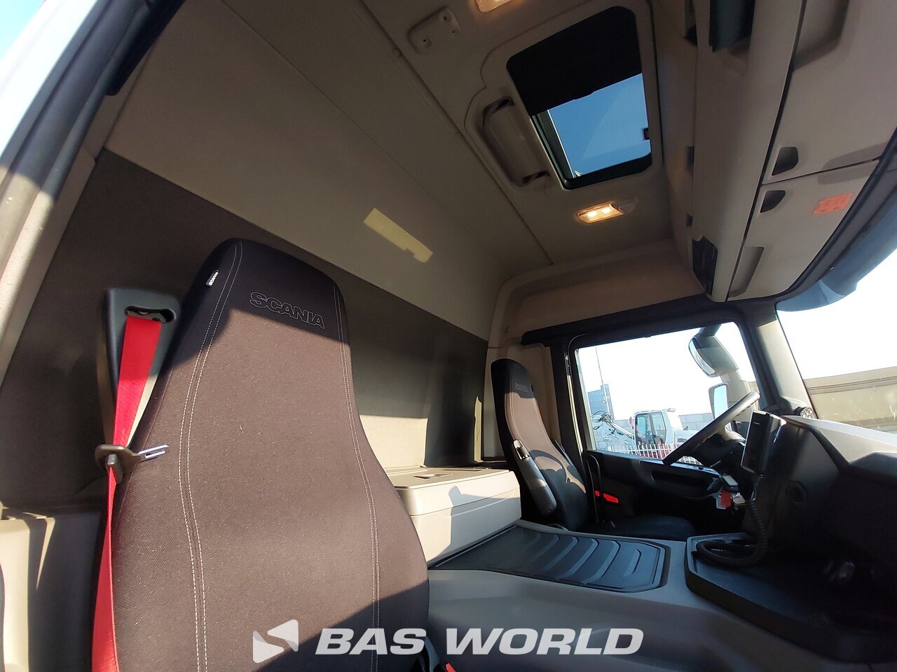Other : Scania P500 Camion à Caisse Mobile