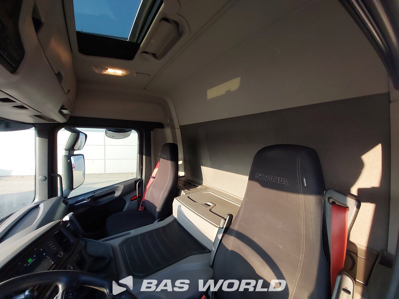 Other : Scania P500 Camion à Caisse Mobile