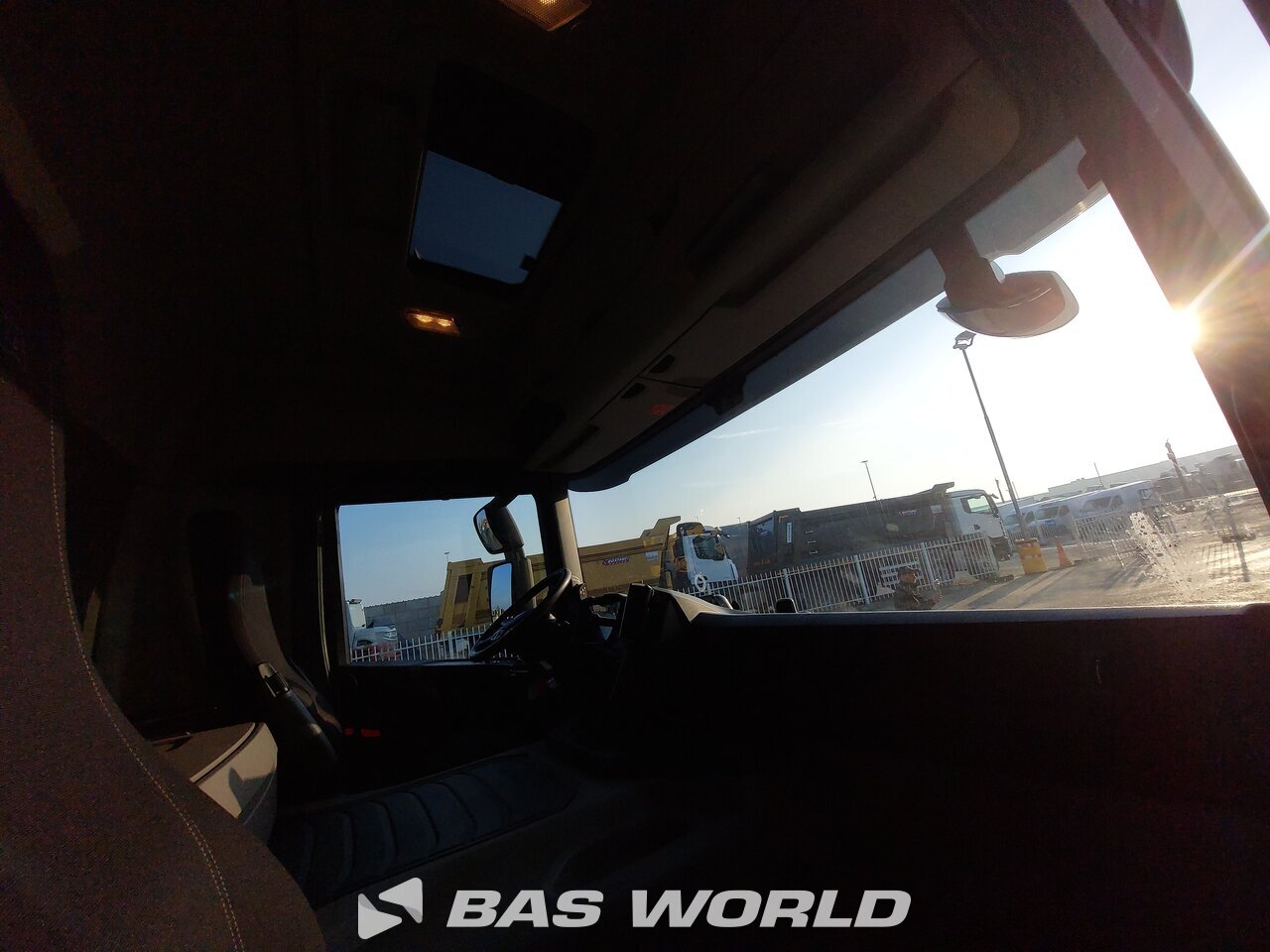 Other : Scania P500 Camion à Caisse Mobile