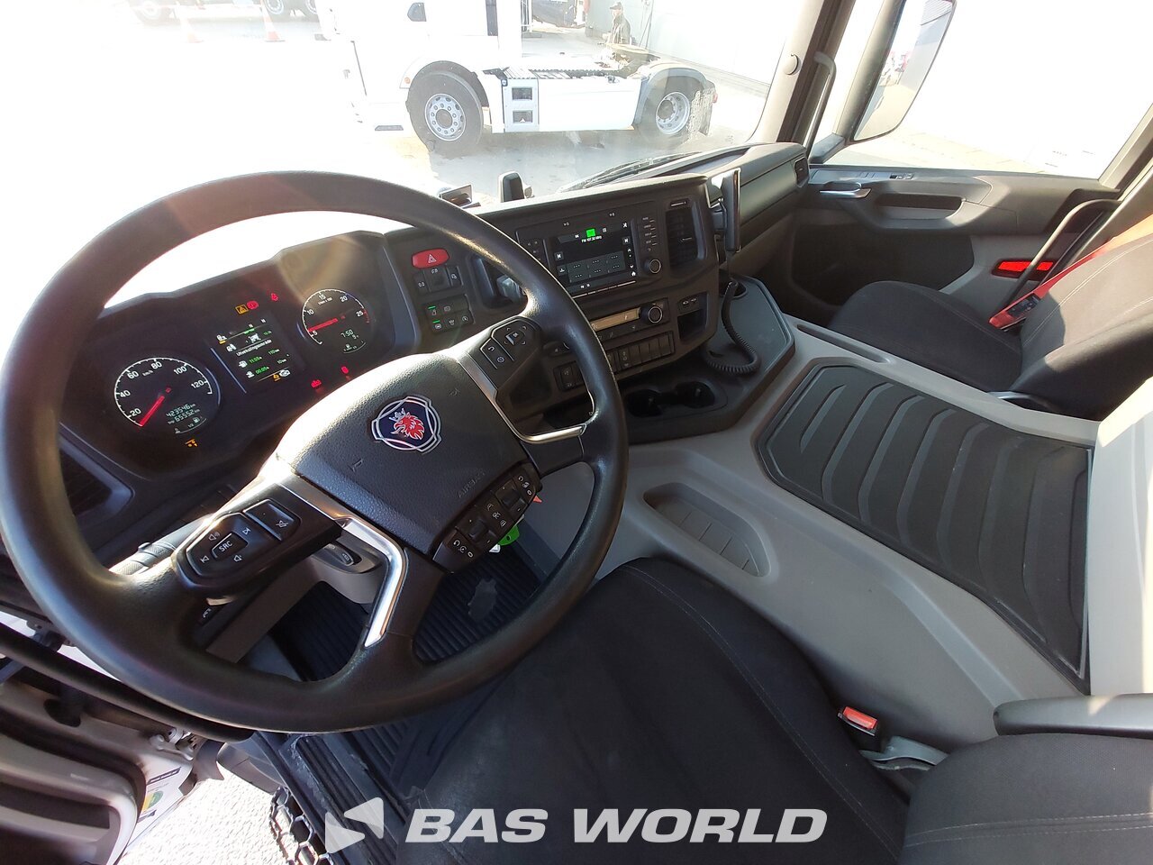Other : Scania P500 Camion à Caisse Mobile