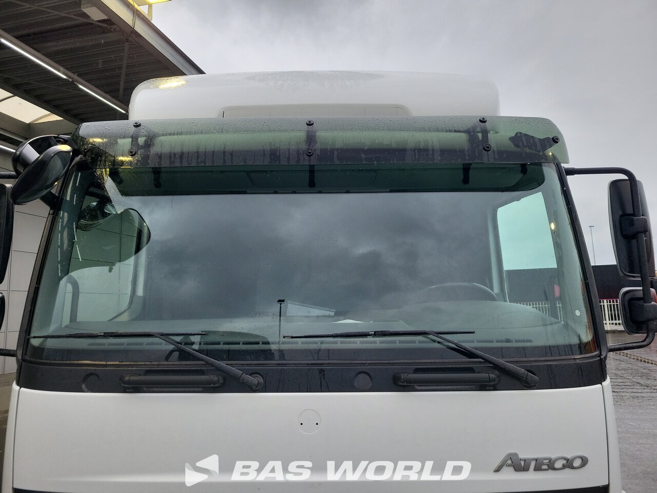 Other : Mercedes Atego 818 Carrosseries fourgons
