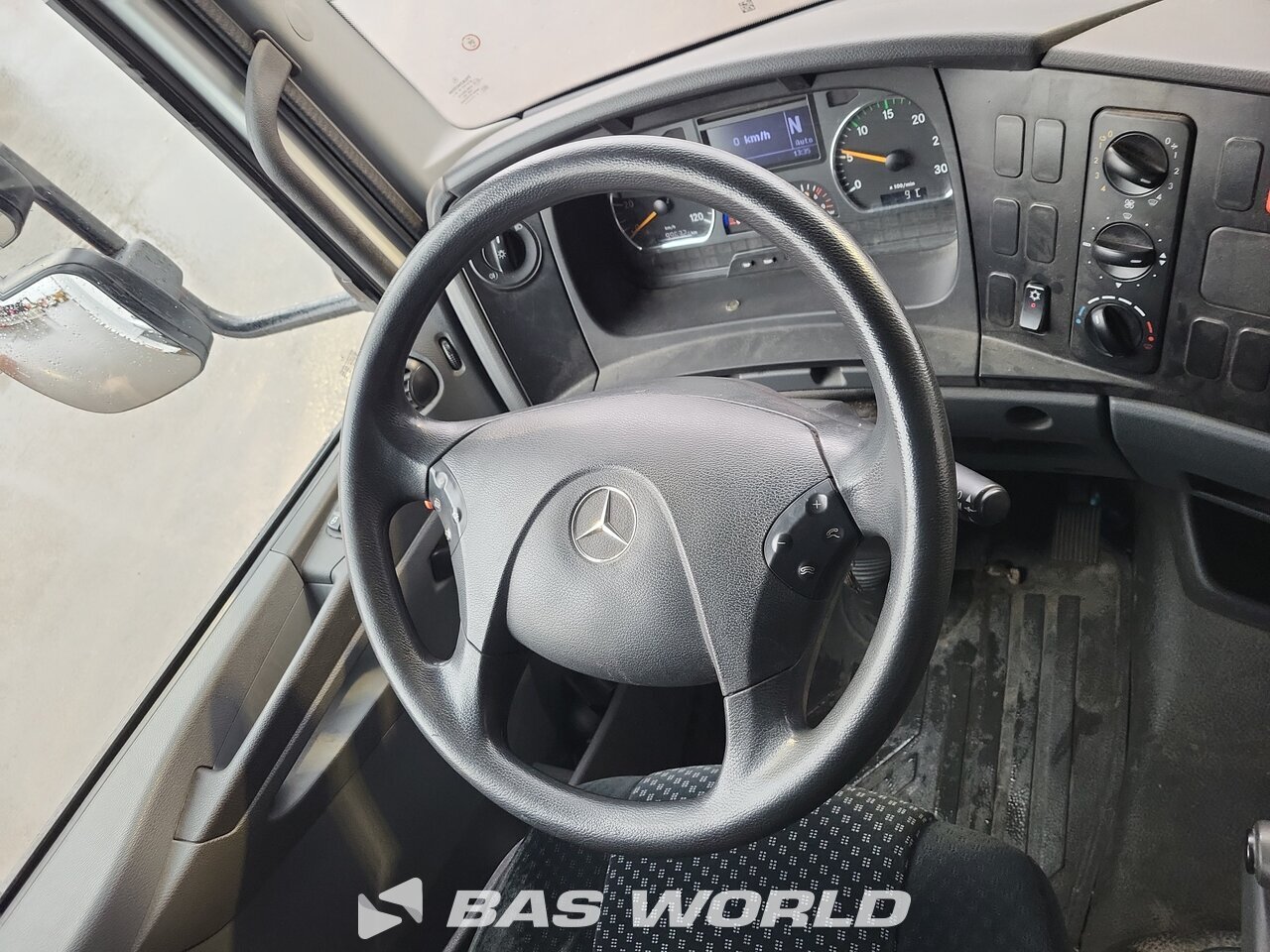 Other : Mercedes Atego 818 Carrosseries fourgons