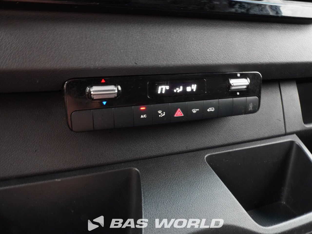 Other : Mercedes Sprinter 317 CDI Suljettu pakettiauto
