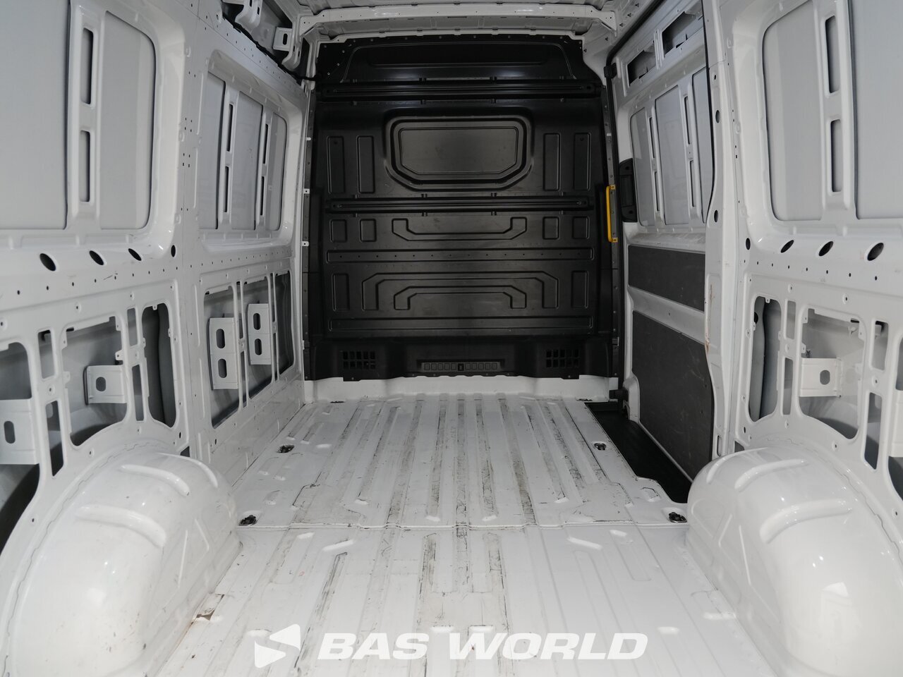 Other : Volkswagen Crafter 140pk Kastenwagen