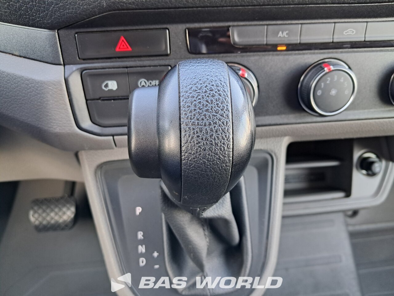 Other : MAN TGE 3.180 Suljettu pakettiauto