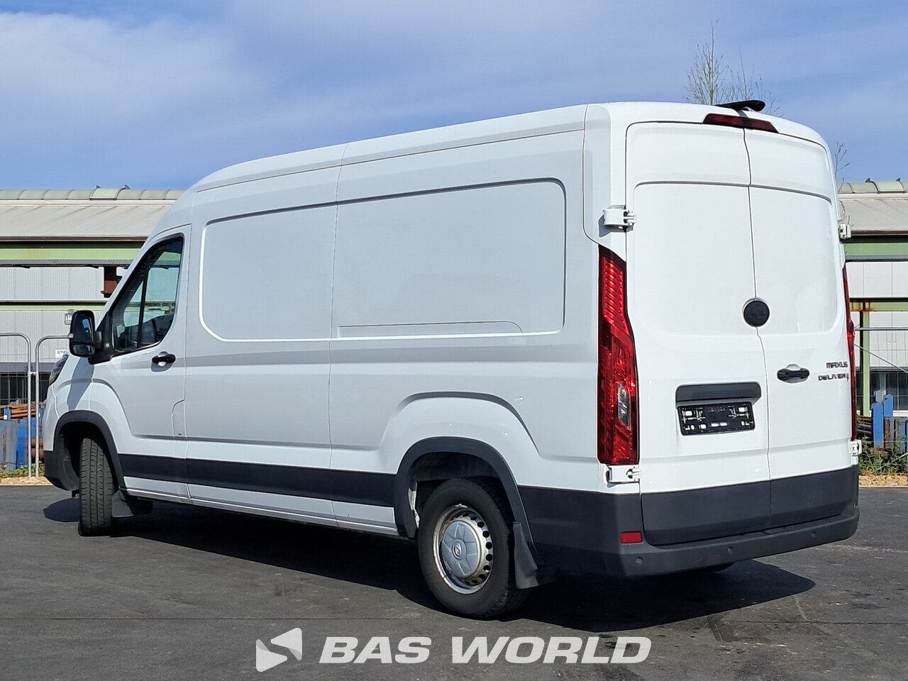 Other : Maxus Deliver 9 Closed box van