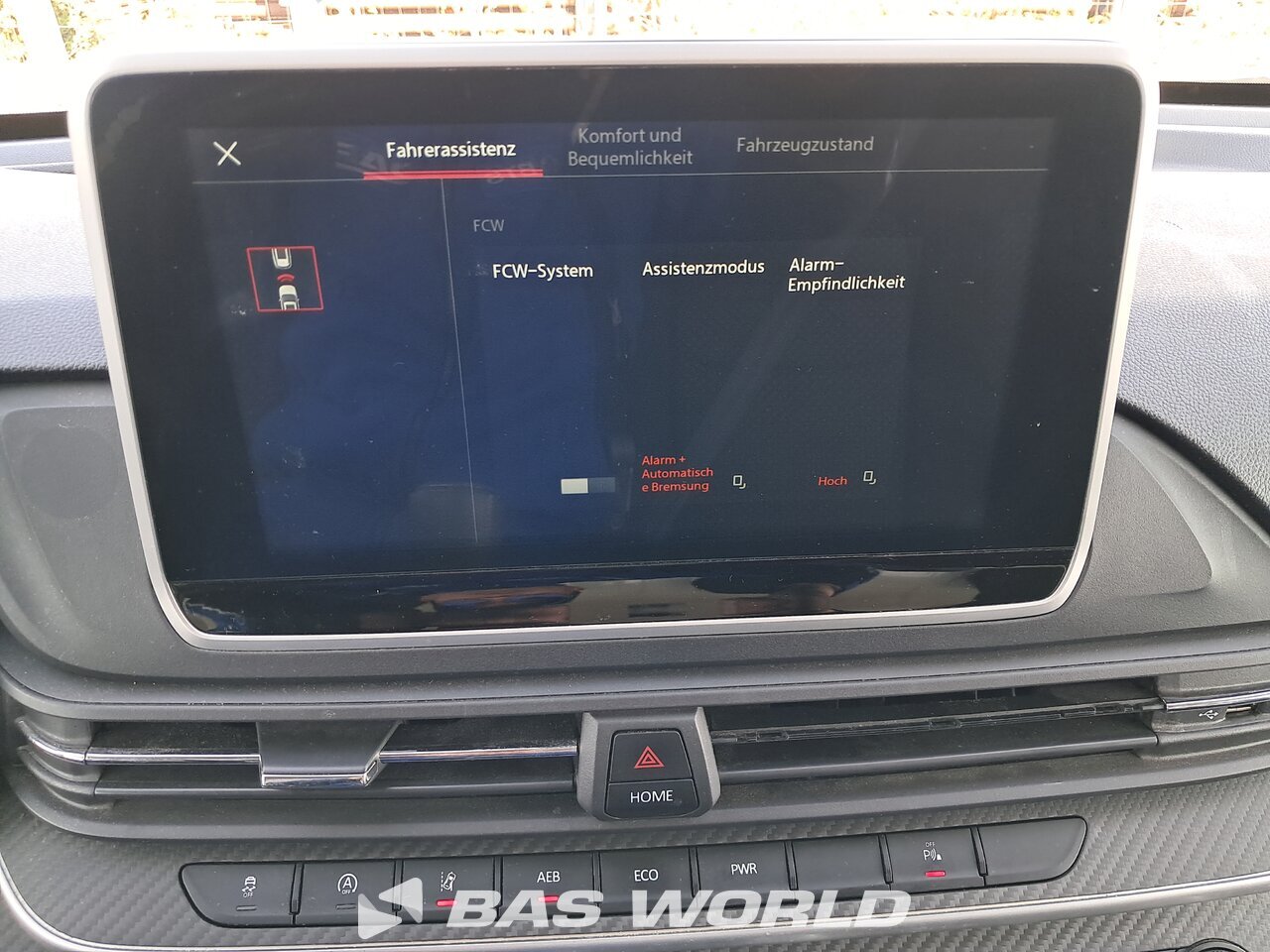 Other : Maxus Deliver 9 Closed box van