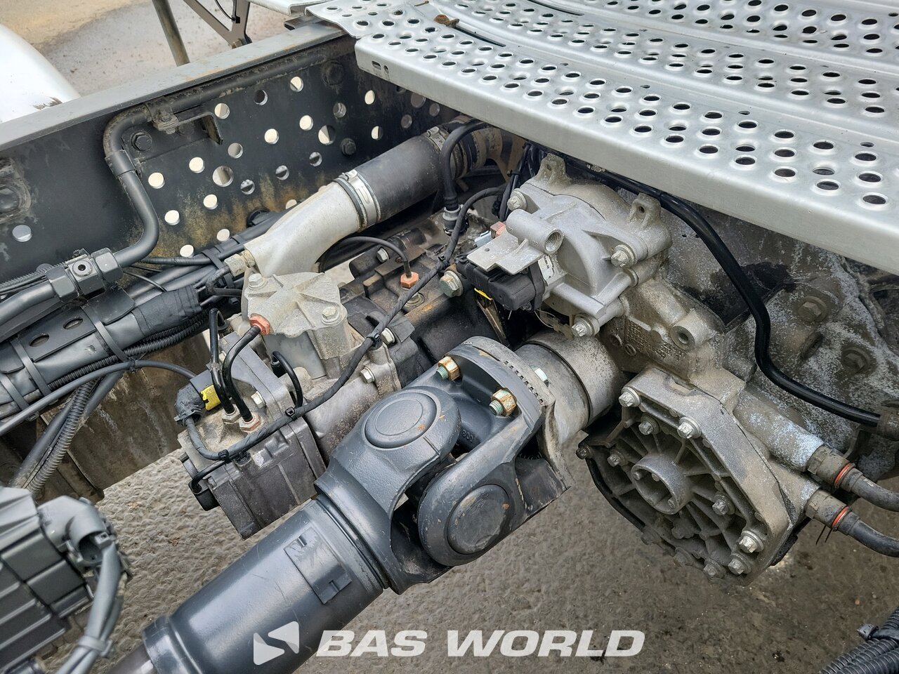 Other : Mercedes Actros 1843 Cap tractor