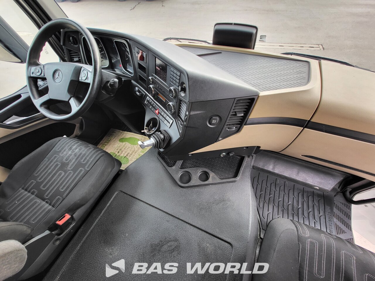 Other : Mercedes Actros 1843 Cap tractor