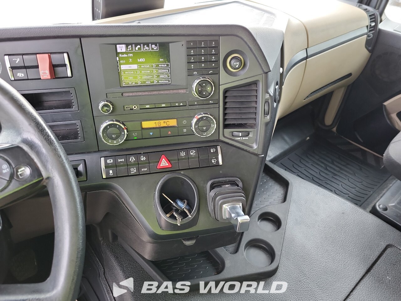 Other : Mercedes Actros 1843 Cap tractor