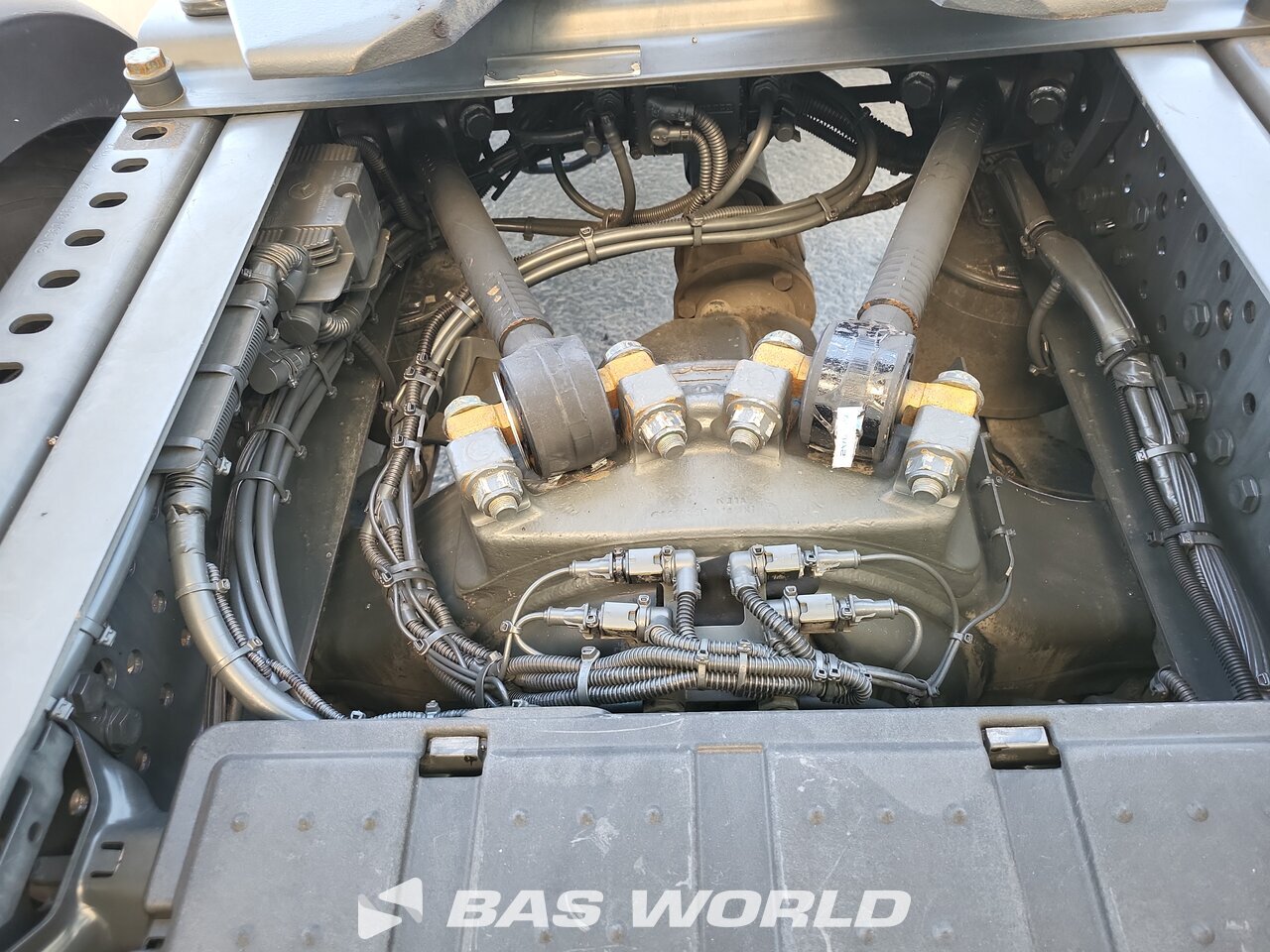 Other : Mercedes Actros 1843 Cap tractor