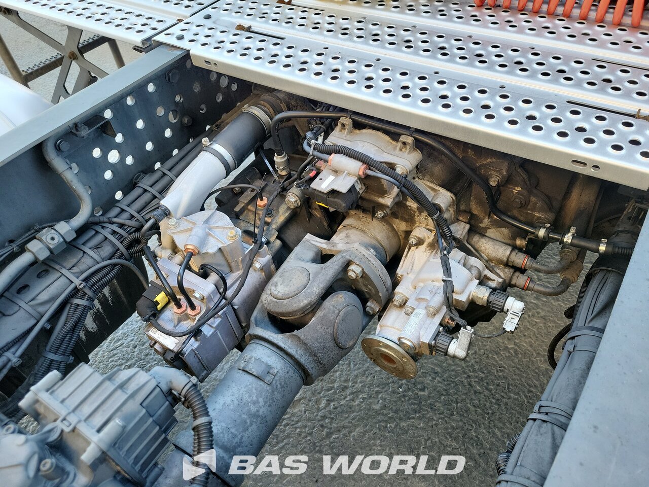 Other : Mercedes Actros 1843 Cap tractor