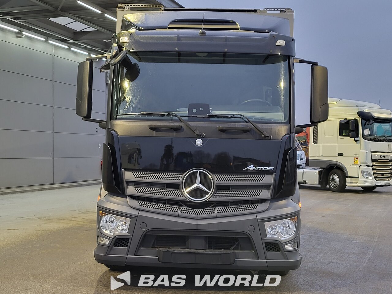 Other : Mercedes Antos 2546 Carrosseries fourgons