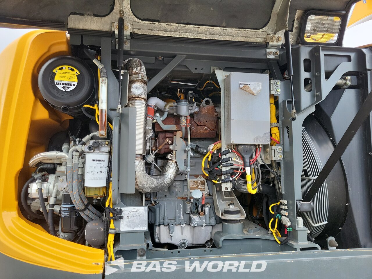 Other : Liebherr R926 Crawler excavators