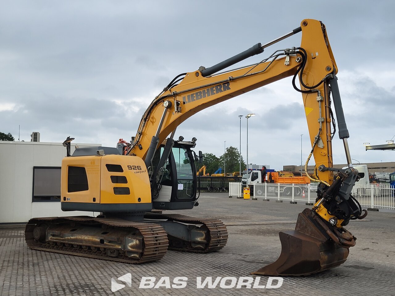 Other : Liebherr R926 Crawler excavators