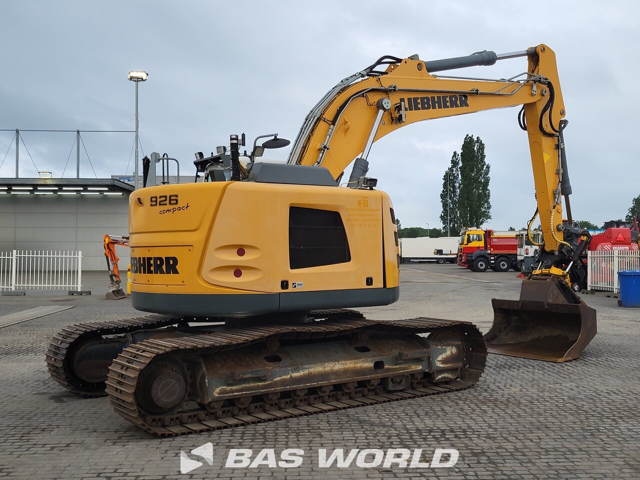 Other : Liebherr R926 Crawler excavators