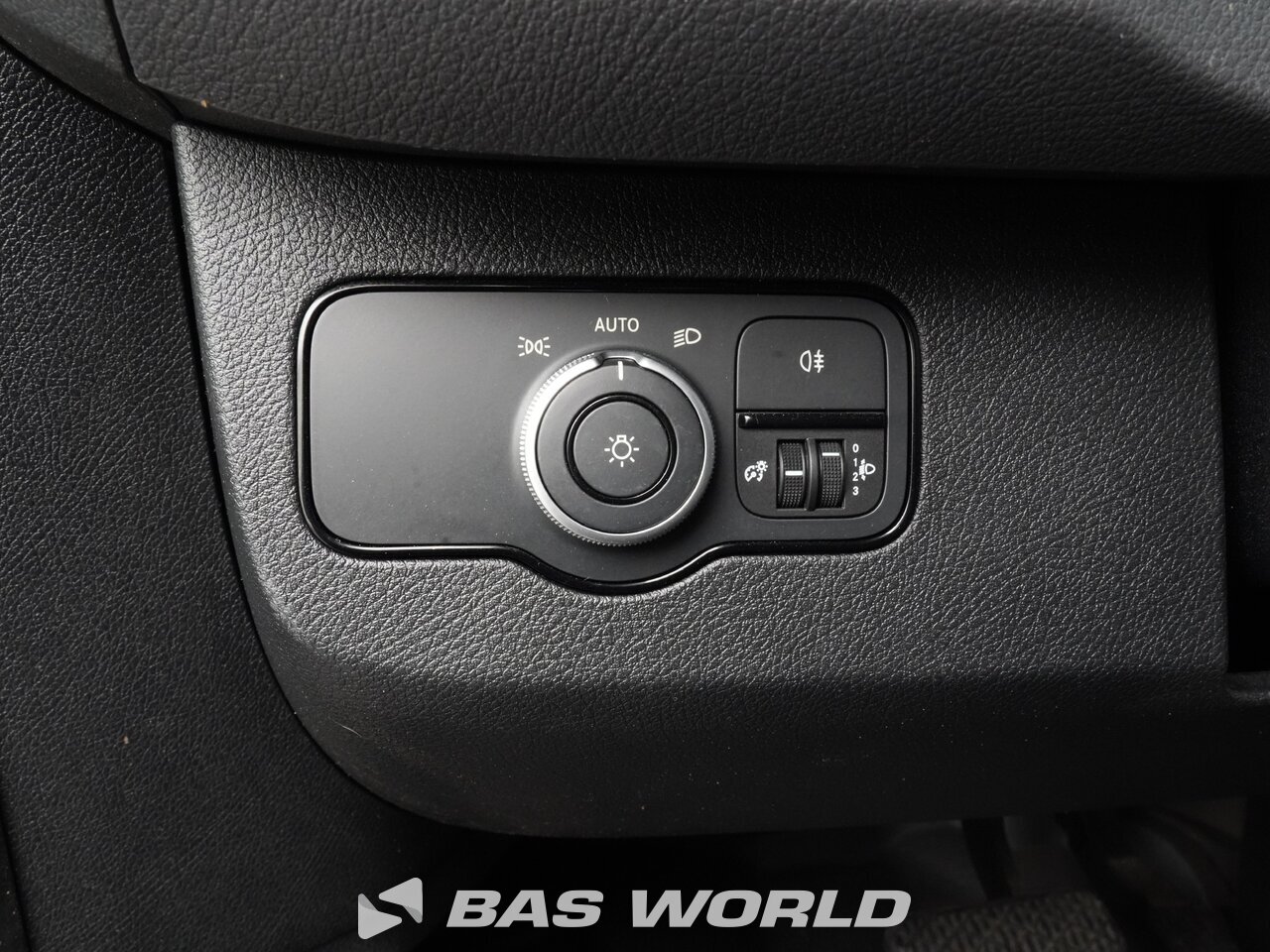 Other : Mercedes Sprinter 317 CDI Closed box van