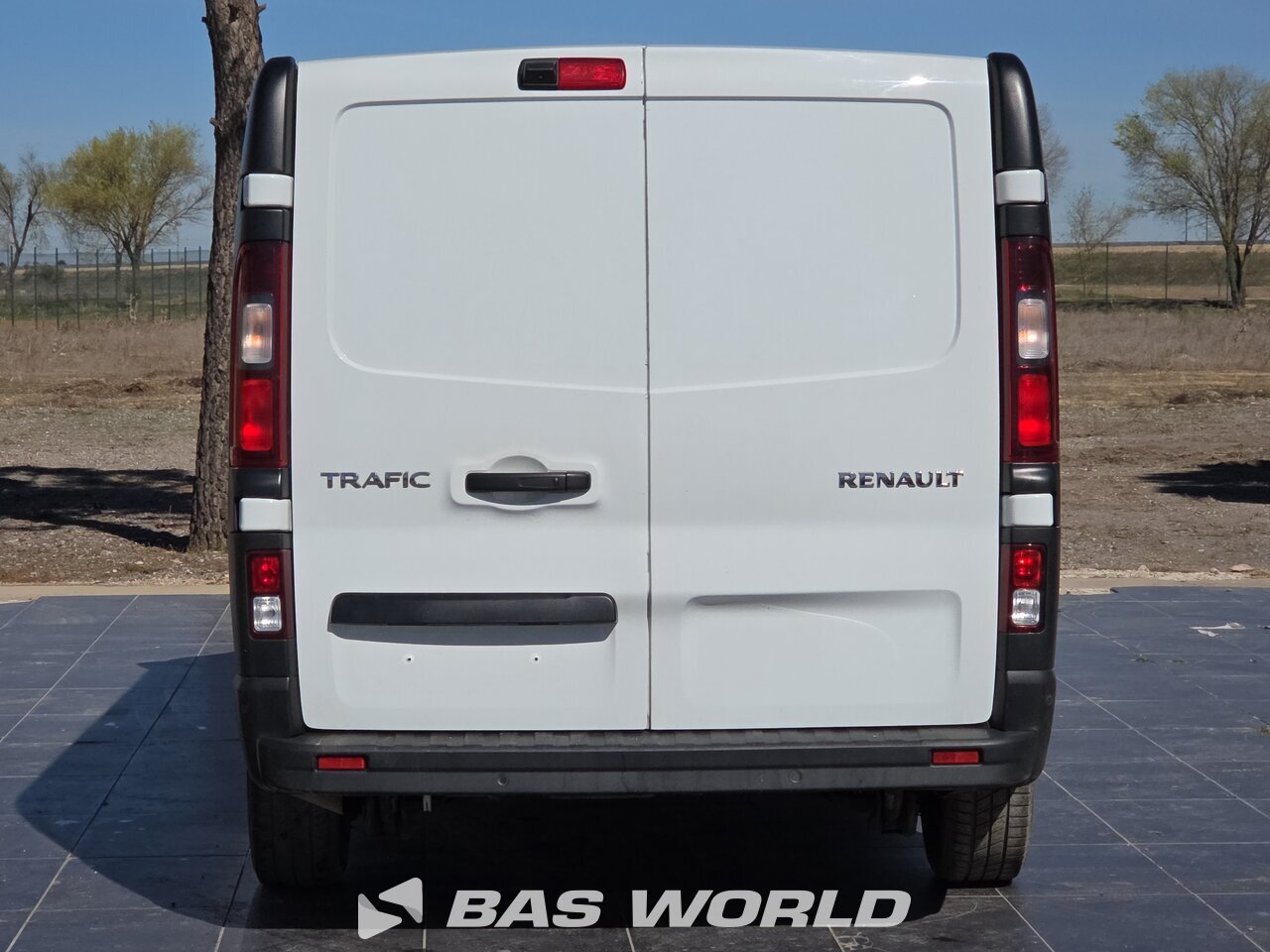 Other : Renault Trafic 130pk Suljettu pakettiauto