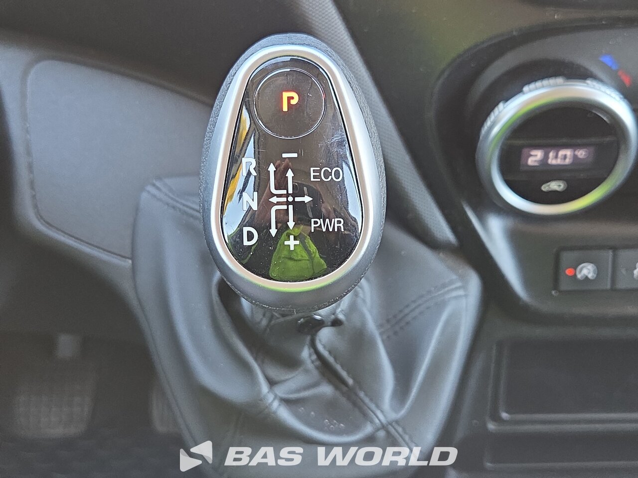 Other : Iveco Daily 35S16 شاحنة خفيفة بصندوق مغلق