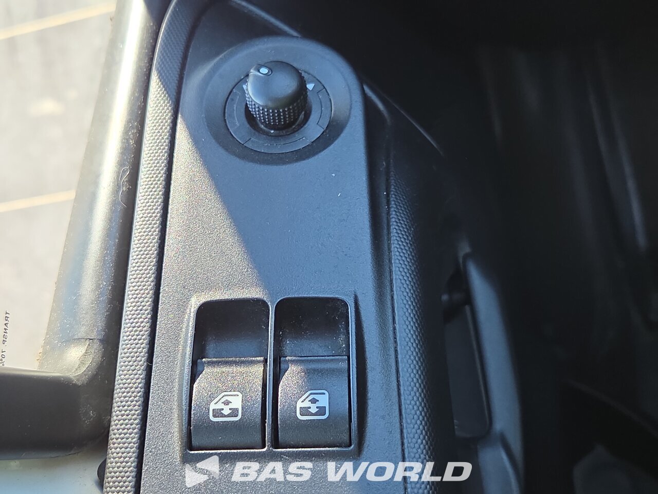 Other : Iveco Daily 35S16 شاحنة خفيفة بصندوق مغلق