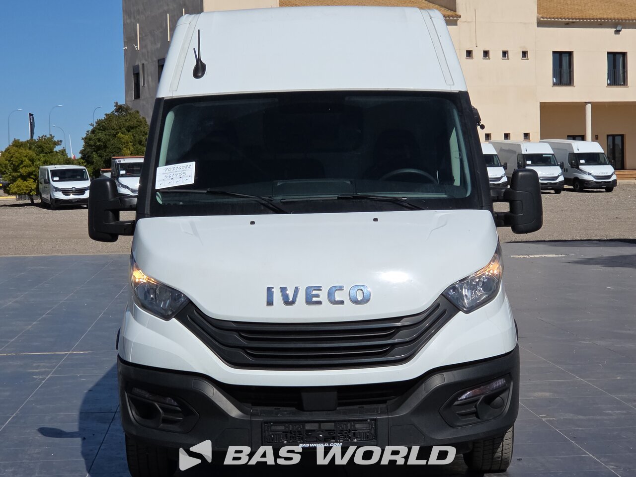 Other : Iveco Daily 35S16 شاحنة خفيفة بصندوق مغلق