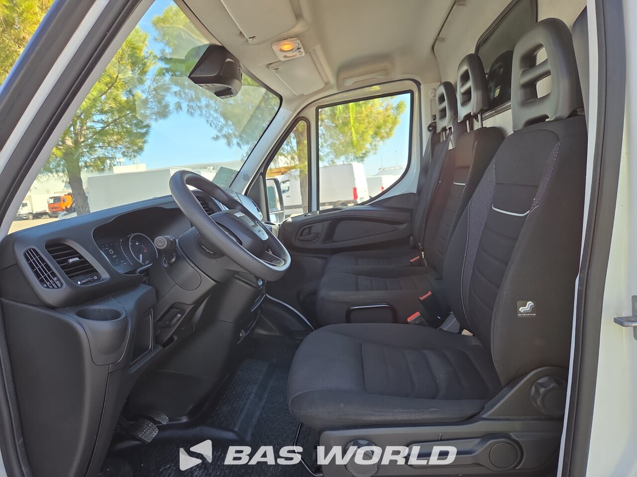 Other : Iveco Daily 35S16 شاحنة خفيفة بصندوق مغلق