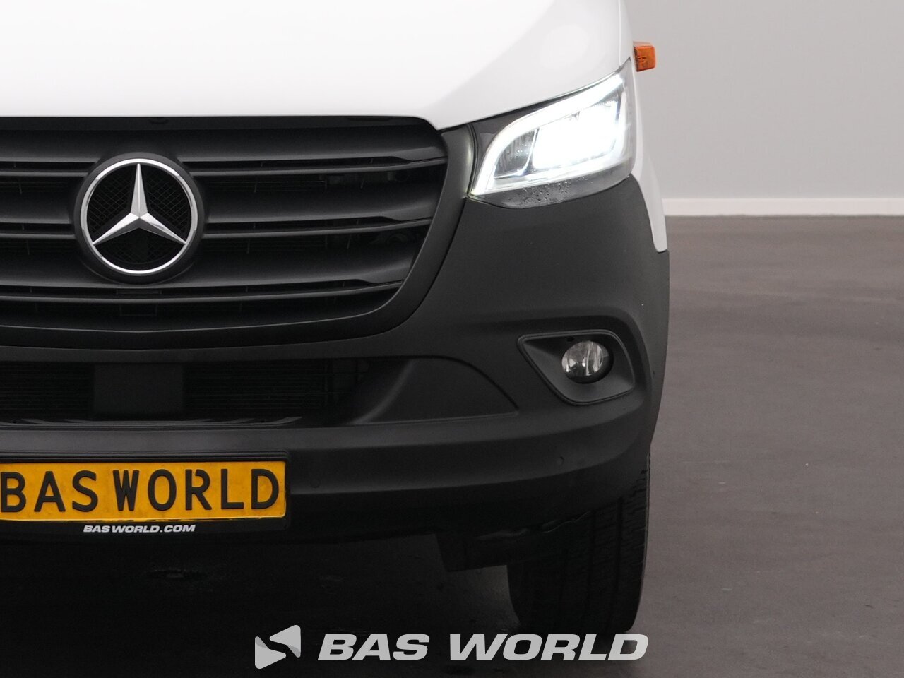 Other : Mercedes Sprinter 317 CDI Closed box van