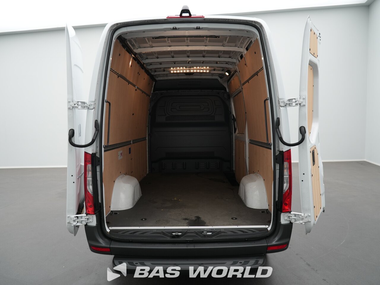 Other : Mercedes Sprinter 317 CDI Closed box van
